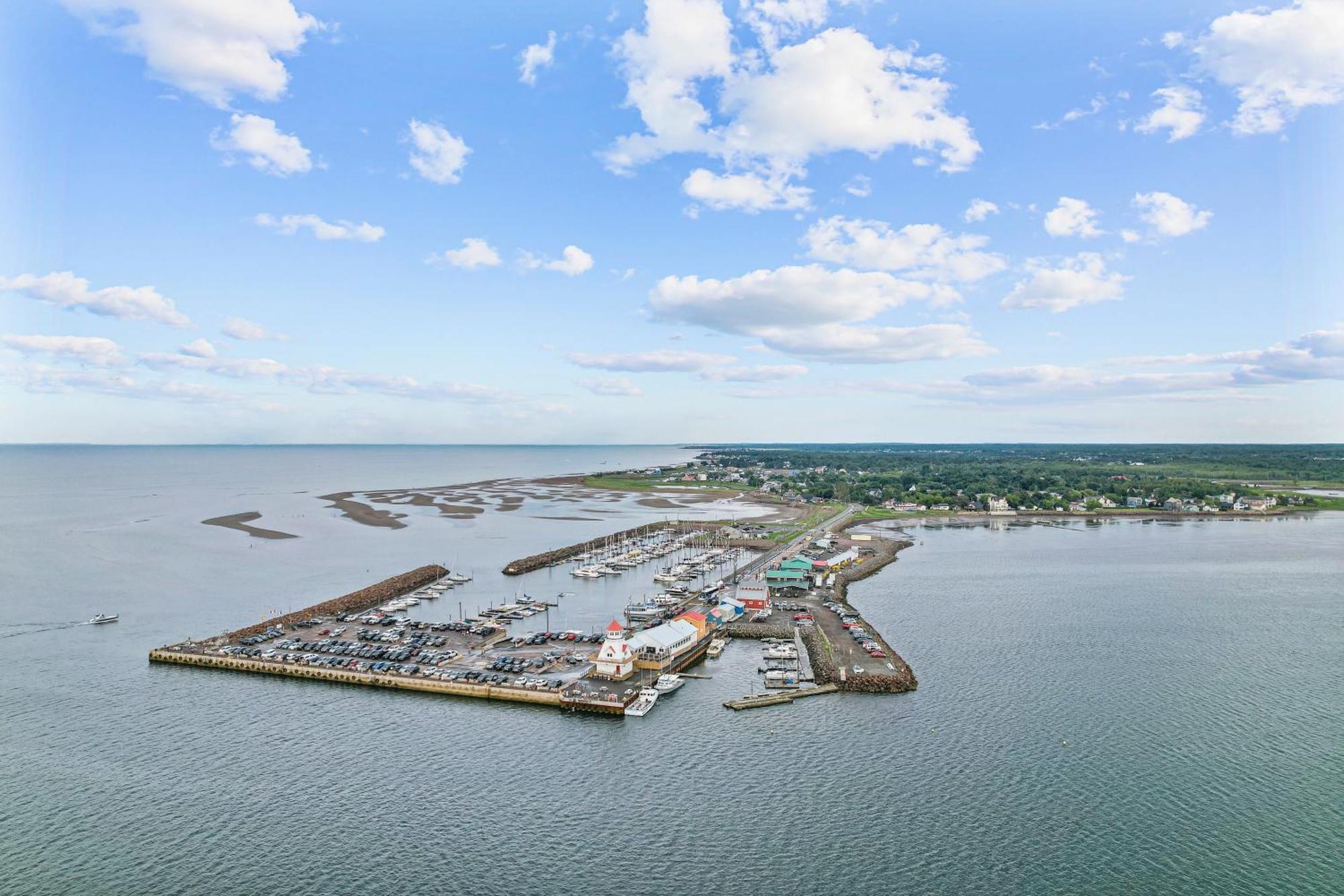 Shores Inn & Hotel Shediac Eksteriør billede