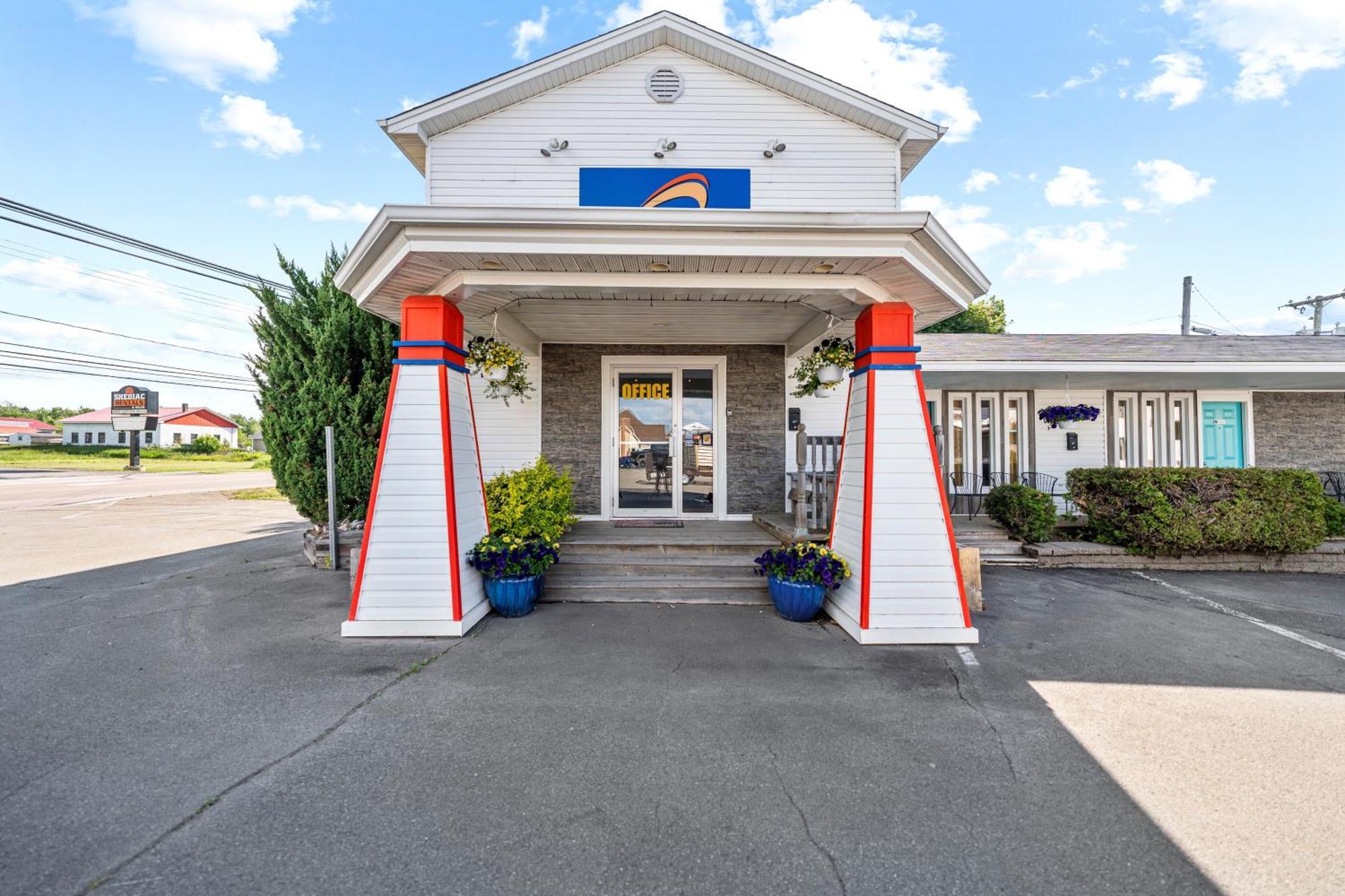 Shores Inn & Hotel Shediac Eksteriør billede