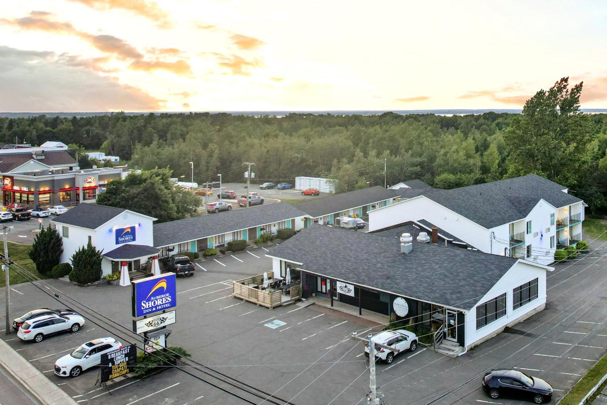 Shores Inn & Hotel Shediac Eksteriør billede